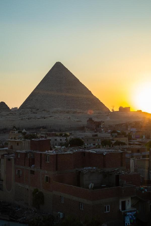 pyramidslegendinn Kairo Exterior foto